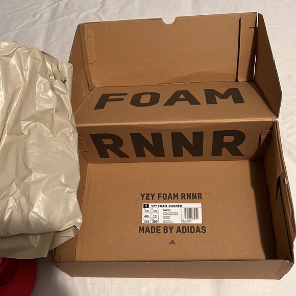COPY - Yeeyz foam RUNNR vermillion “BRAND NEW” - Picture 5 of 7